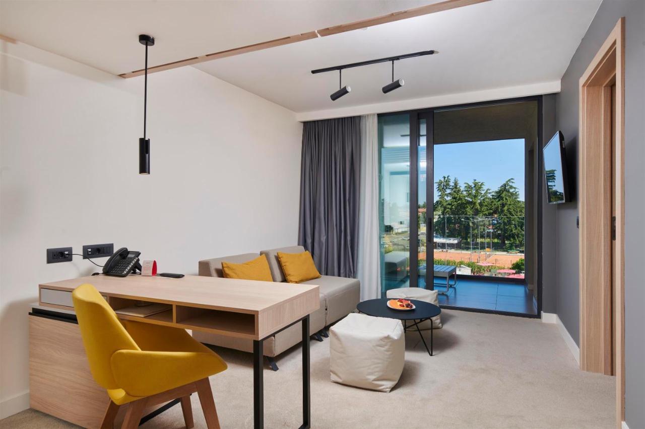 Hotel Park Plava Laguna 波雷奇 外观 照片